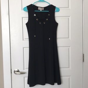 Black sleeveless dress